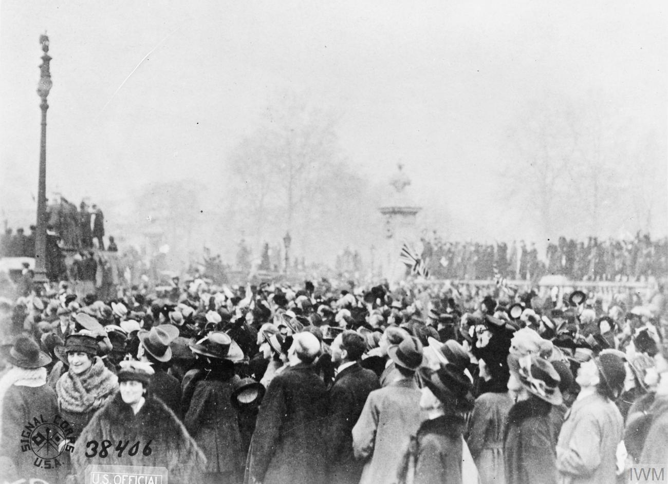 Armistice ends fighting in the First World War historical image