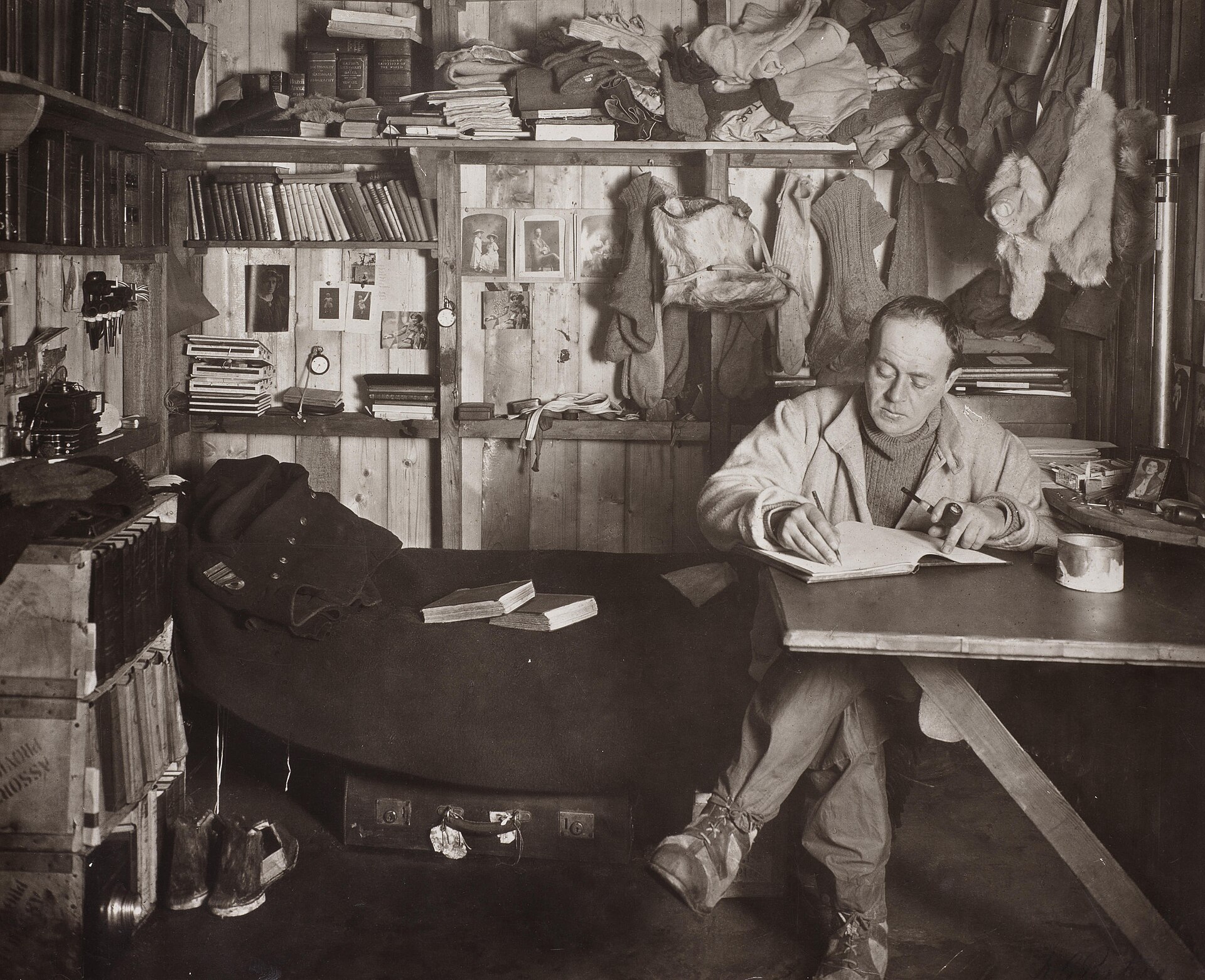 Robert Falcon Scott historical photograph
